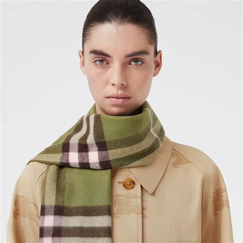 burberry look sjaal|check cashmere burberry scarf.